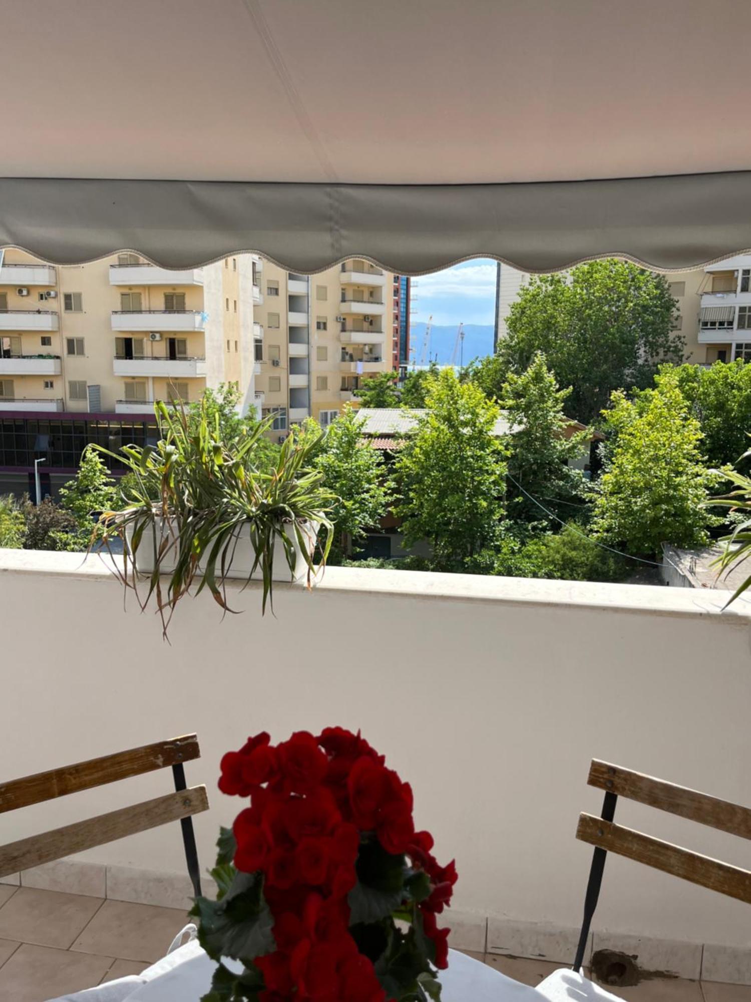Iljazi'S Apartaments Влёра Экстерьер фото