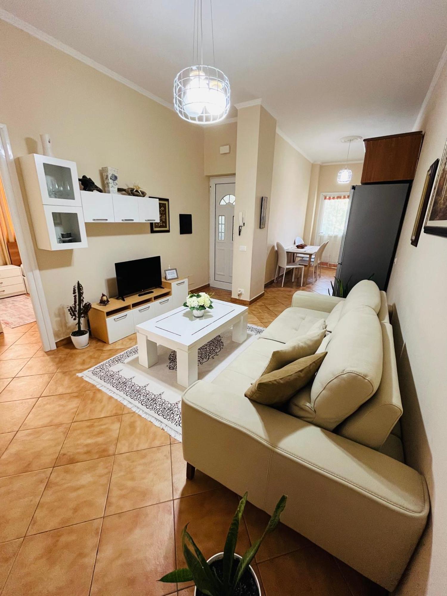 Iljazi'S Apartaments Влёра Экстерьер фото