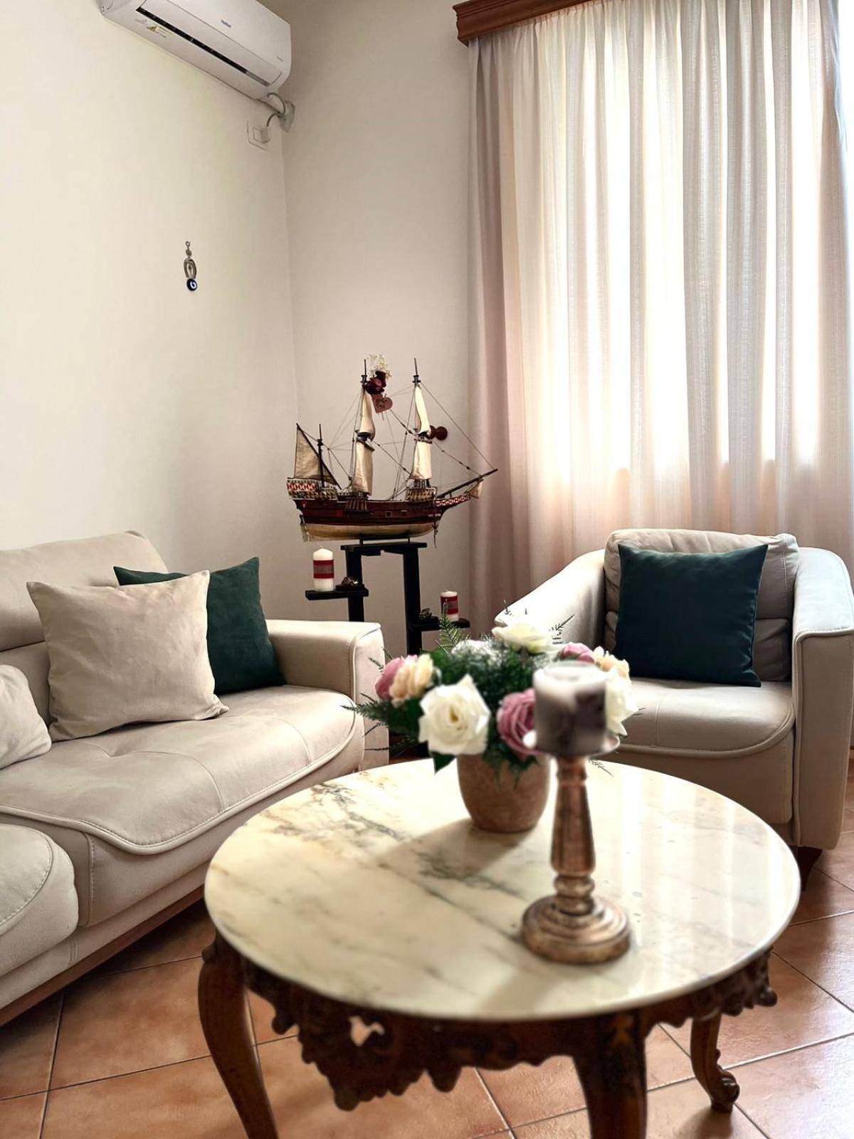 Iljazi'S Apartaments Влёра Экстерьер фото